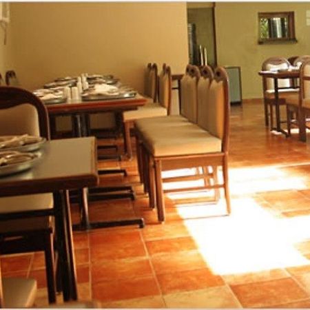 Hotel Dudawat Ahmedabad Ngoại thất bức ảnh
