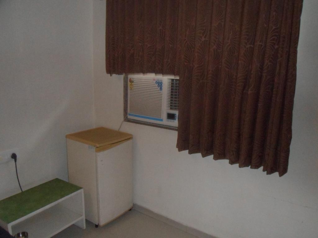Hotel Dudawat Ahmedabad Phòng bức ảnh