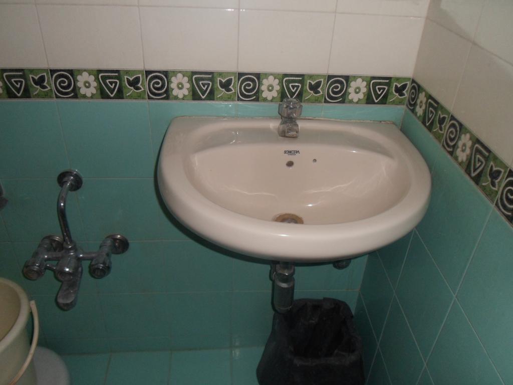 Hotel Dudawat Ahmedabad Phòng bức ảnh