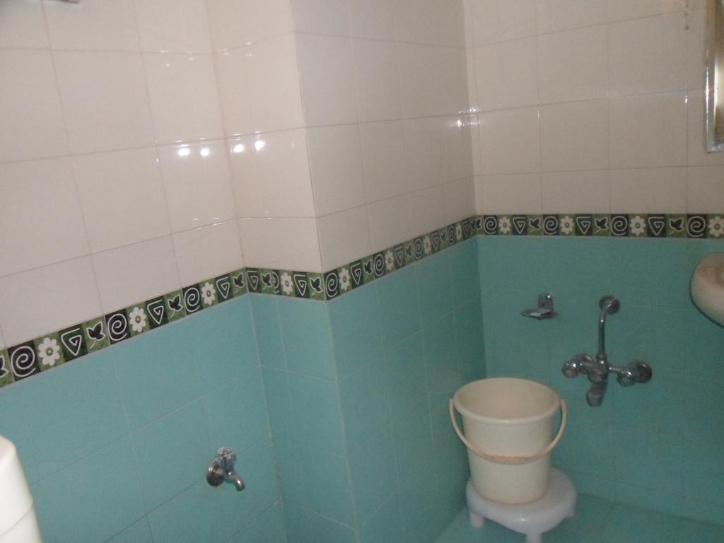 Hotel Dudawat Ahmedabad Phòng bức ảnh