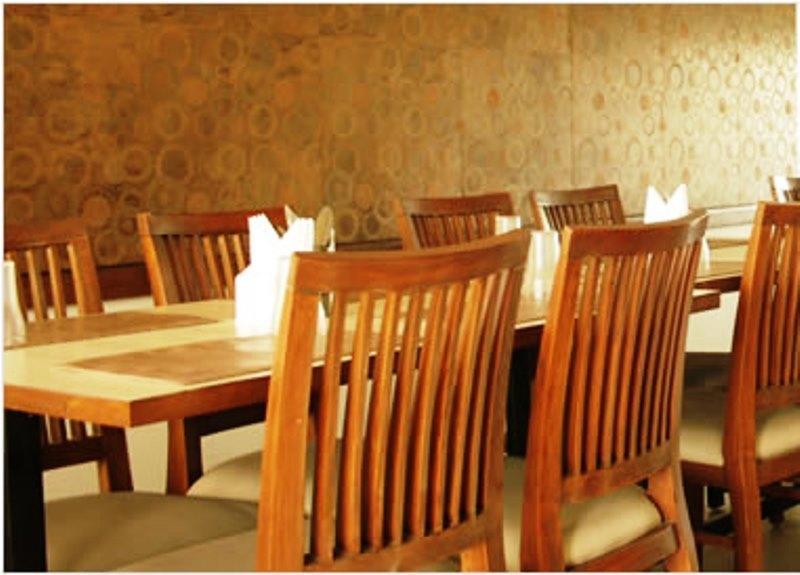 Hotel Dudawat Ahmedabad Ngoại thất bức ảnh