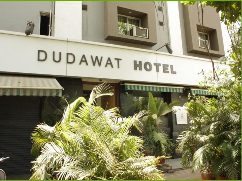 Hotel Dudawat Ahmedabad Ngoại thất bức ảnh